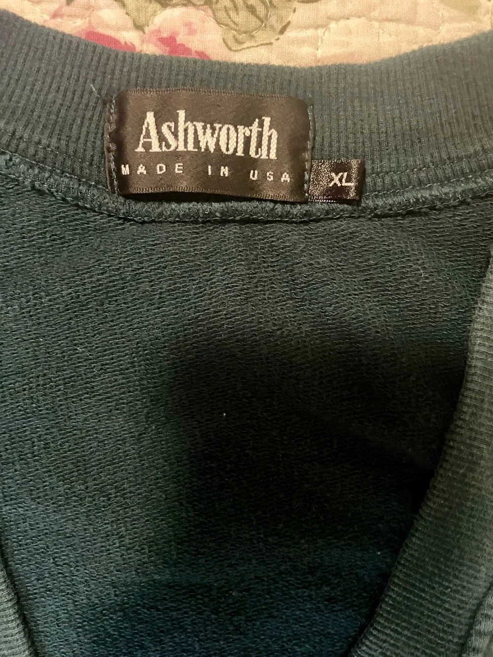 Ashworth V-Neck Golf Sweater Vest in Dark Green